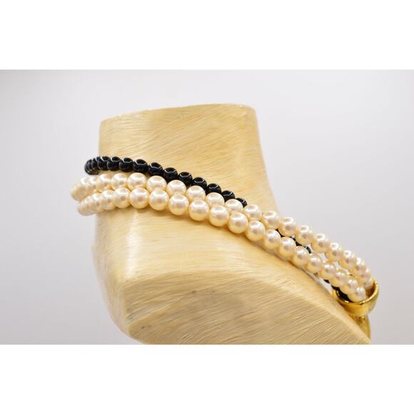 Givenchy Vintage Logo Collar Necklace Paris Toggle Pearl Black White Chunky BinG - Picture 9 of 12